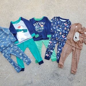 Boys 2T long sleeved pajama bundle